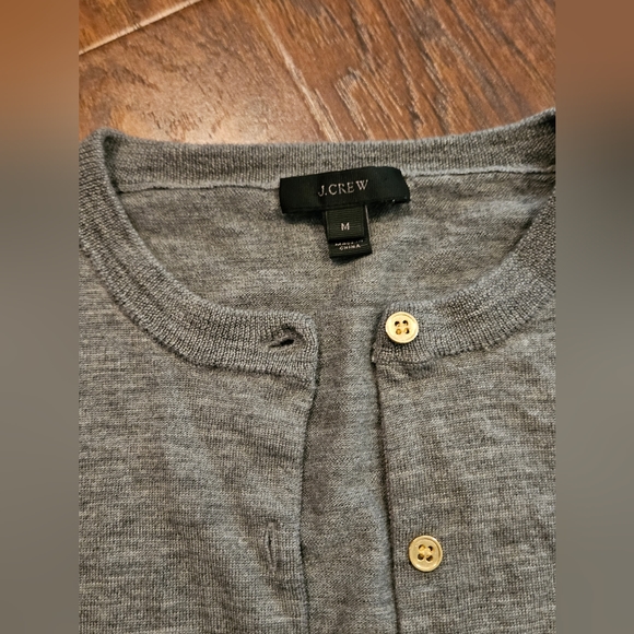J Crew 100% Merino Wool cardigan - Picture 3 of 5